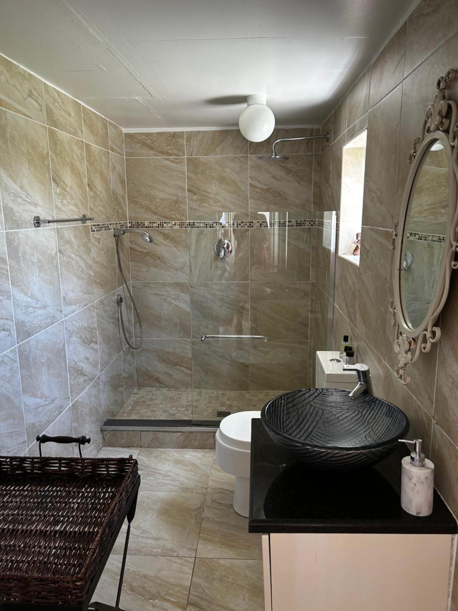 De La Fontaine Guest Cottage And Pool View Luxury Suite プレッテンバーグ・ベイ エクステリア 写真